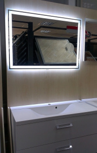 Зеркало с LED подсветкой MORENO